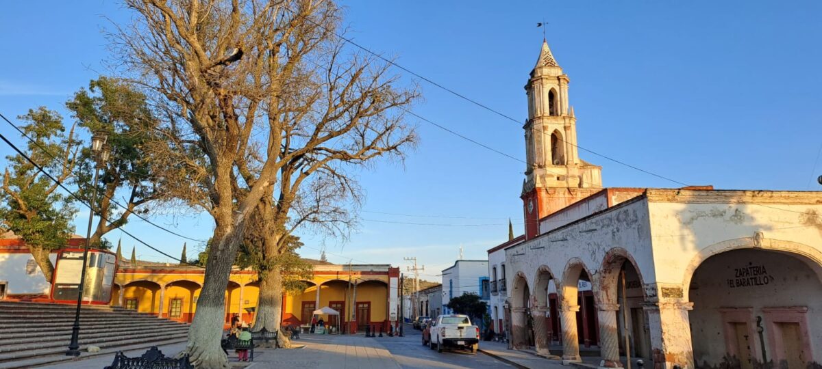 Lleva SEDIF Programa De Salud Y Bienestar A Pinos NTR Zacatecas