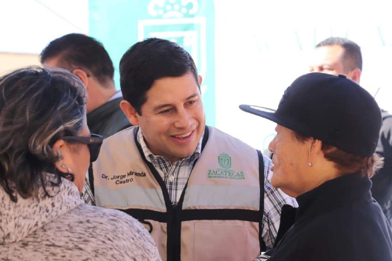Mejoran instalaciones de telesecundaria de El Maguey