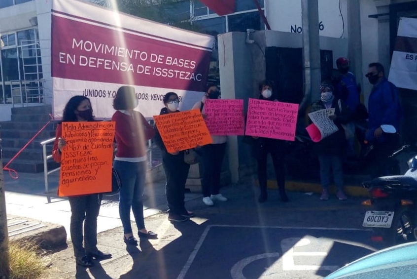 Multan a gobernador y director del Issstezac
