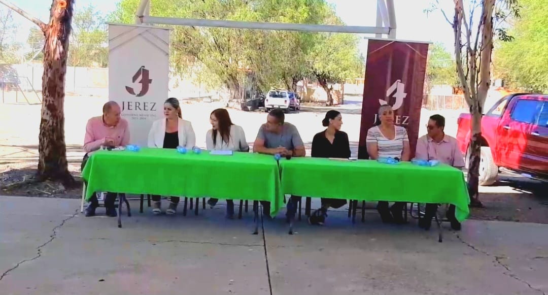 Llevan Feria de la Salud a escuela Manuel Márquez Salazar
