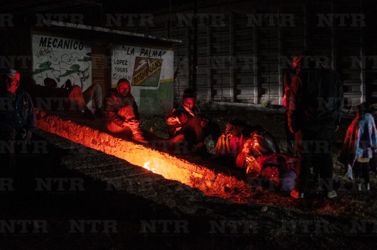 Grupo de migrantes queda varado por varias horas