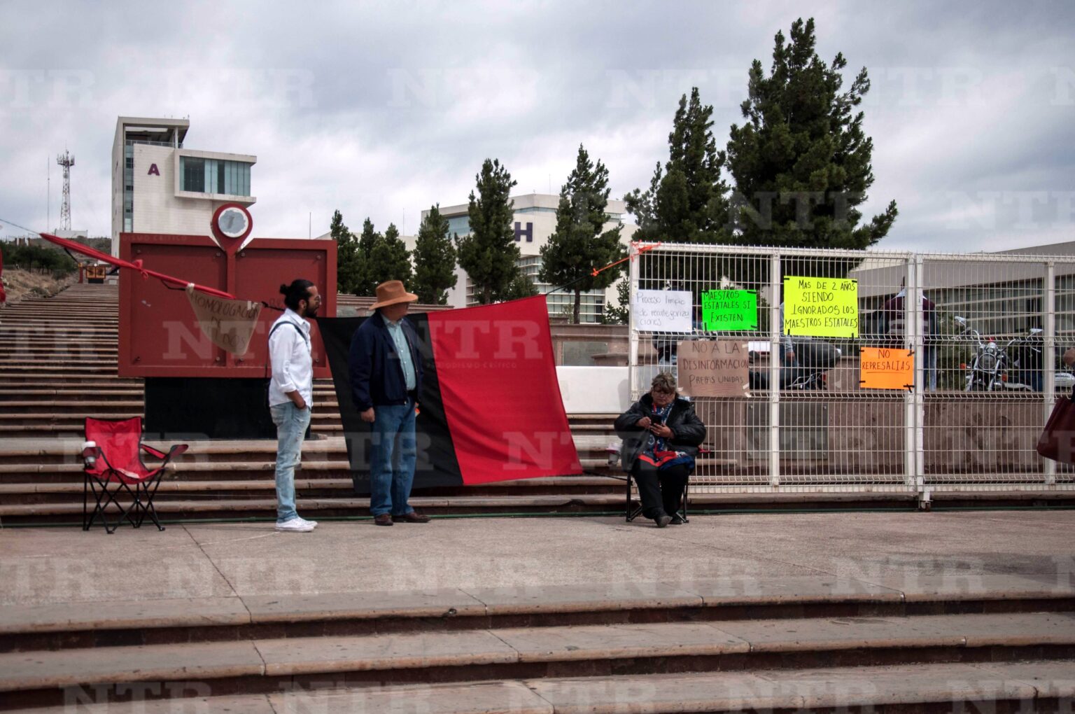 Toman profes de prepas Ciudad Administrativa NTR Zacatecas