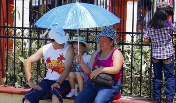 Persiste calor extremo en noroeste de la República