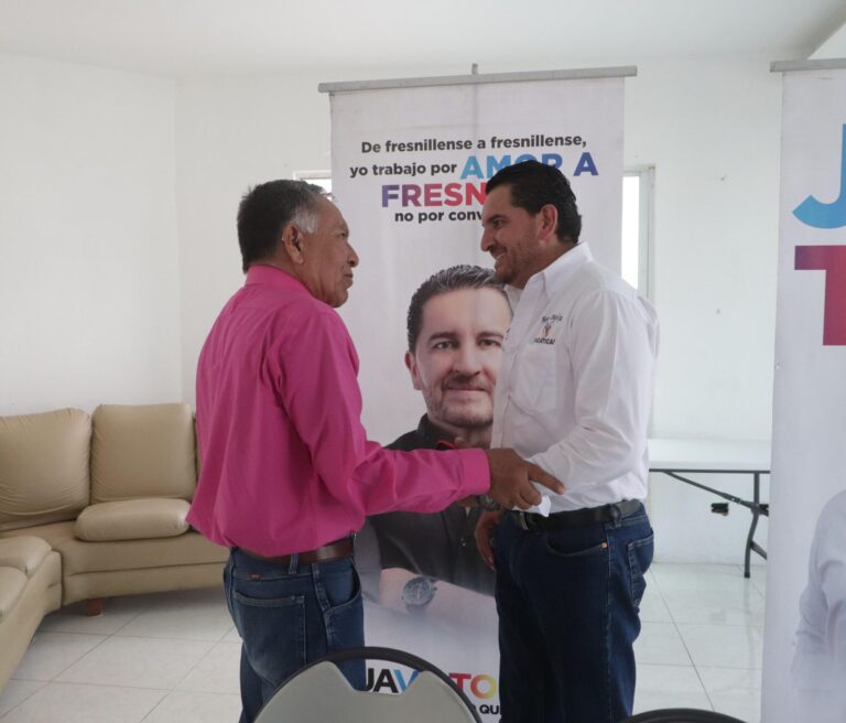 Se reúne Javo Torres con maestros de Fresnillo