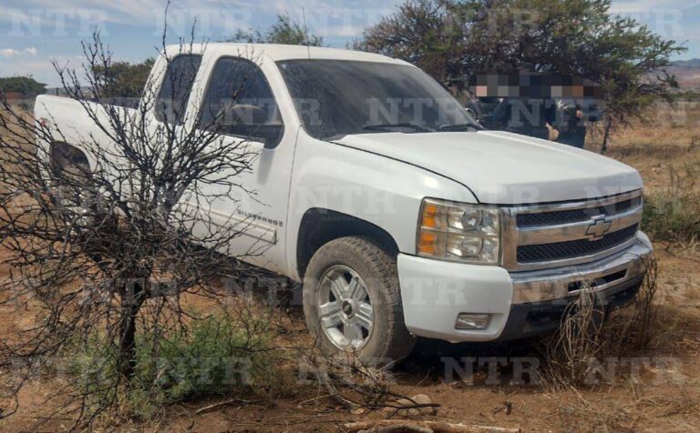 Aseguran camioneta abandonada con ponchallantas en Fresnillo