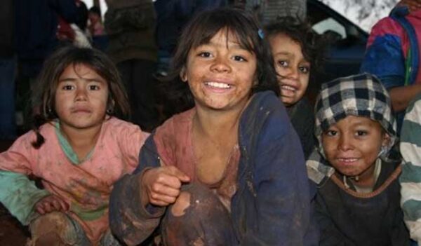 Atención médica gratuita a niños pobres