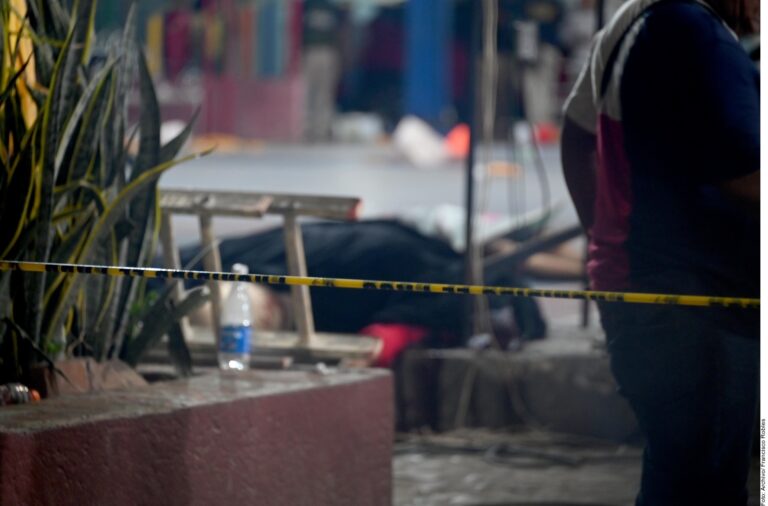 Burla homicida a ¡15 escoltas!