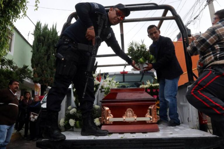 Crecen en 104% policías abatidos