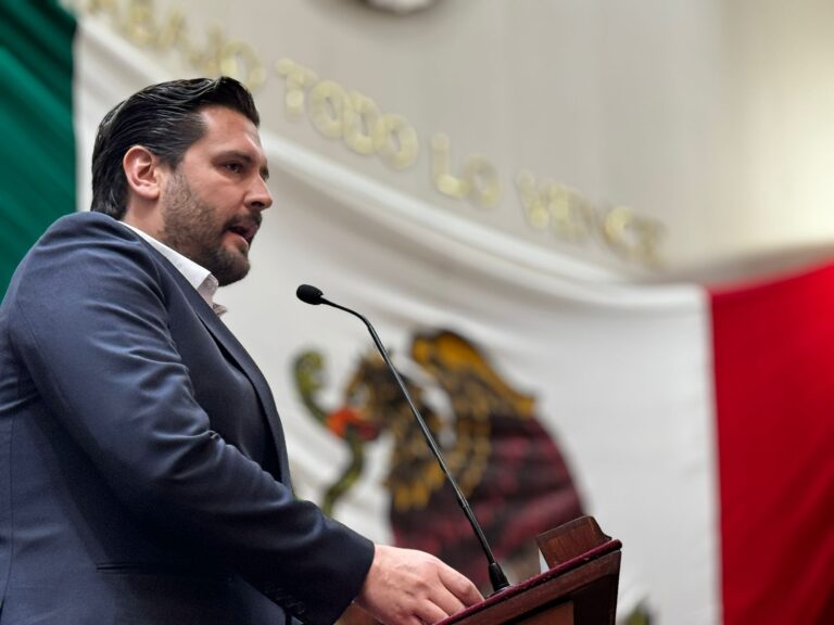 Propone PT paridad de género en otorgamiento de notarías