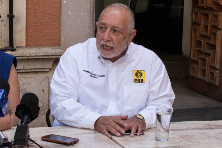 Reinstalan a Carrillo en dirigencia del PRD