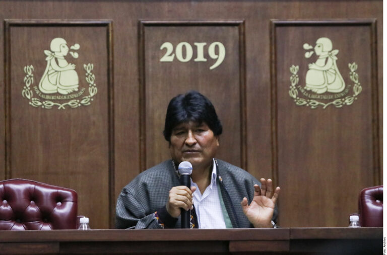 Serán Fernández y Evo observadores en México