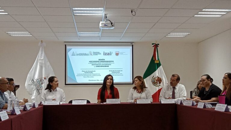 Firman convenio CDHEZ, Secturz e IZAI