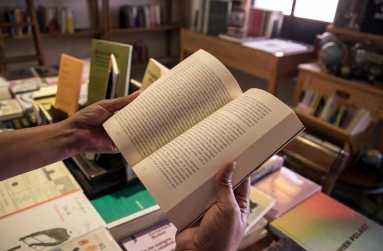 Abren taller de análisis literario en El Tunal