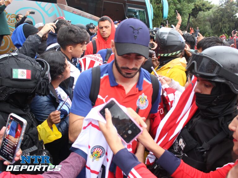 La afición recibe a Chivas