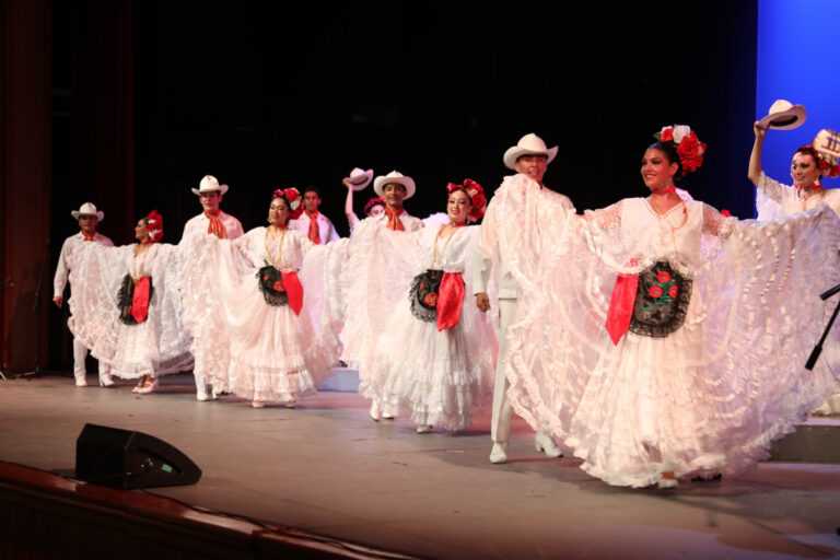 Cumple ballet folclórico zacatecano “Gustavo Vaquera” 29 años de cultura