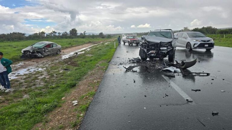 Fuerte choque deja un muerto y tres heridos
