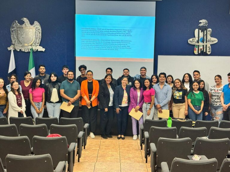 Realizan curso inductivo para Servicio Social en QFB
