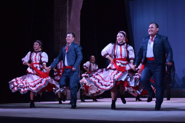 Se presenta Guanajuato en Festival de Danza