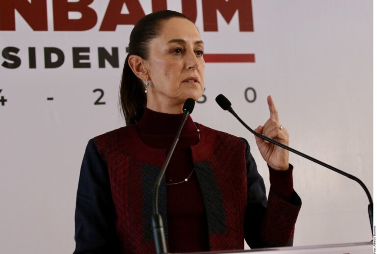 Va Cárdenas Batel a Oficina de la Presidencia