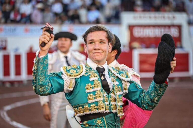 Axel López entra al cartel de triunfadores de Morelia