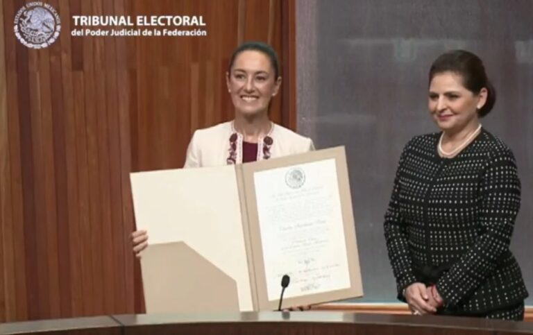 Claudia Sheinbaum recibe constancia de presidenta electa