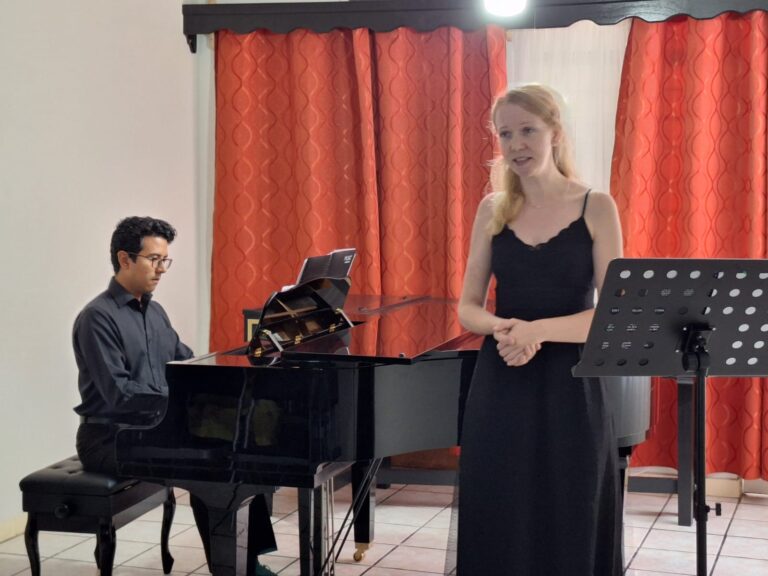 Demuestran Barczaitis y Arriaga su talento en recital