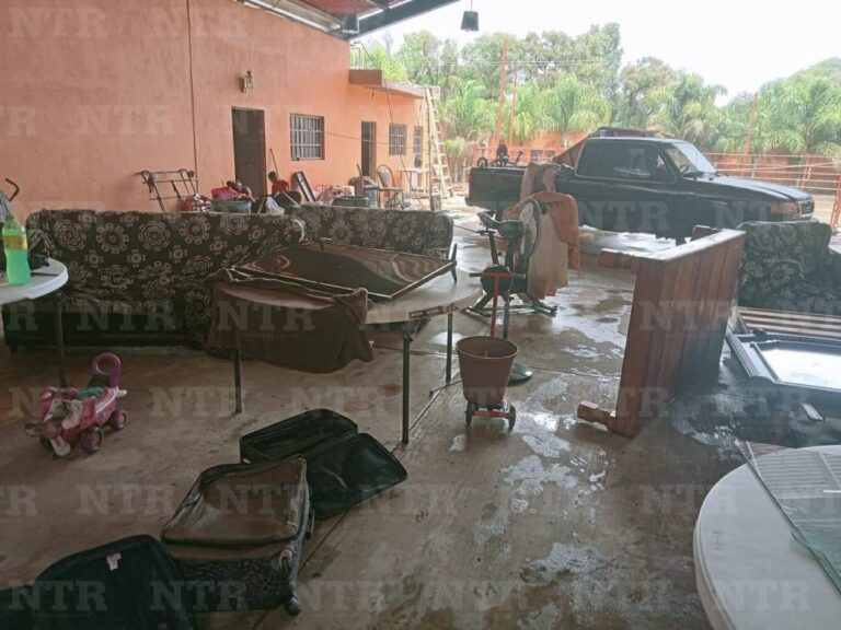 Atienden daños por lluvias en Apulco