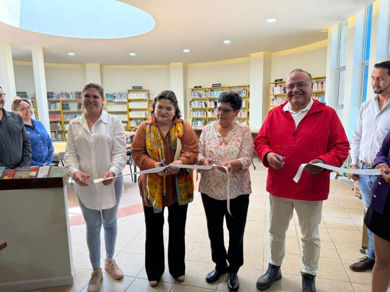 Reconstruye Capstone biblioteca en Morelos