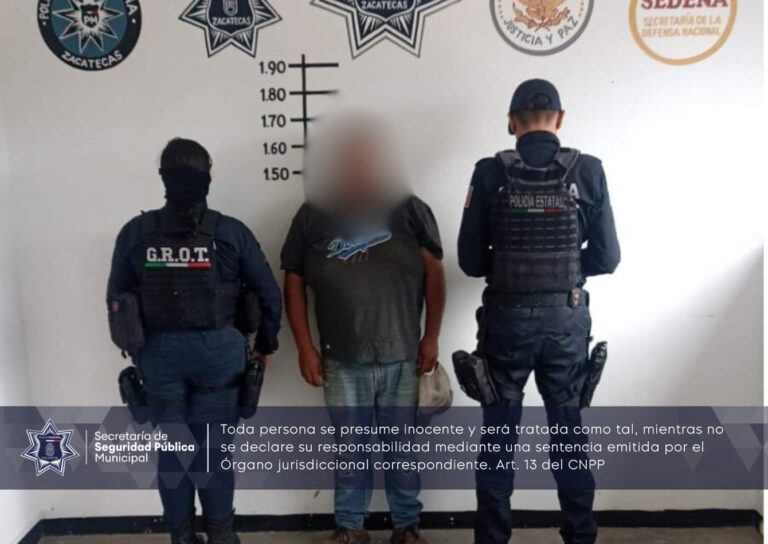 Detienen a hombre por contar con orden de aprehensión