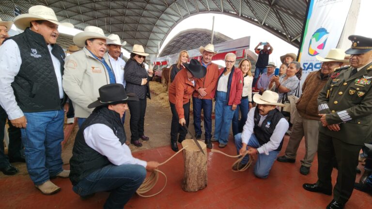 Inauguran Fenaza y expo agropecuaria