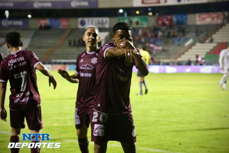 Padilla se estrena con Mineros