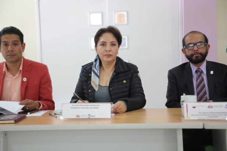 Revisa SEDIF solicitudes de adopción