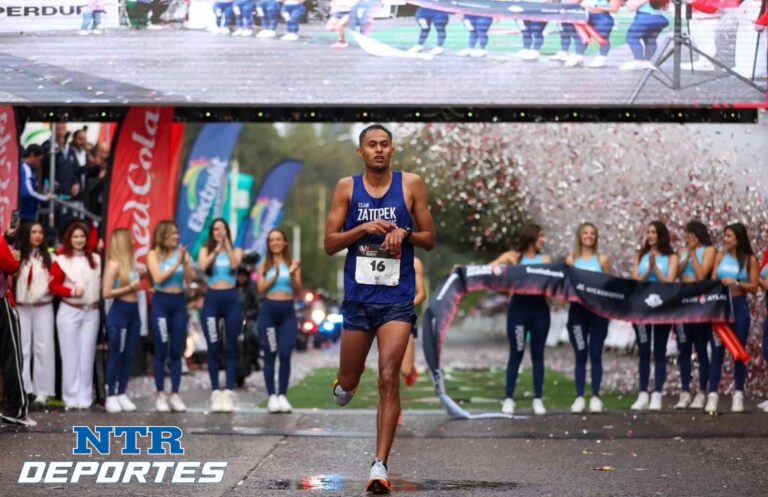Saúl Acosta conquista el Medio Maratón Atlas