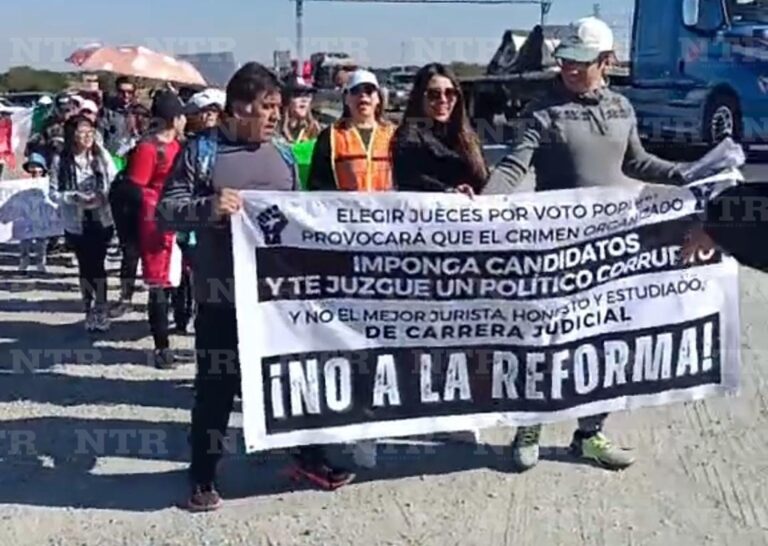 Se manifiestan trabajadores del PJF en la caseta Osiris