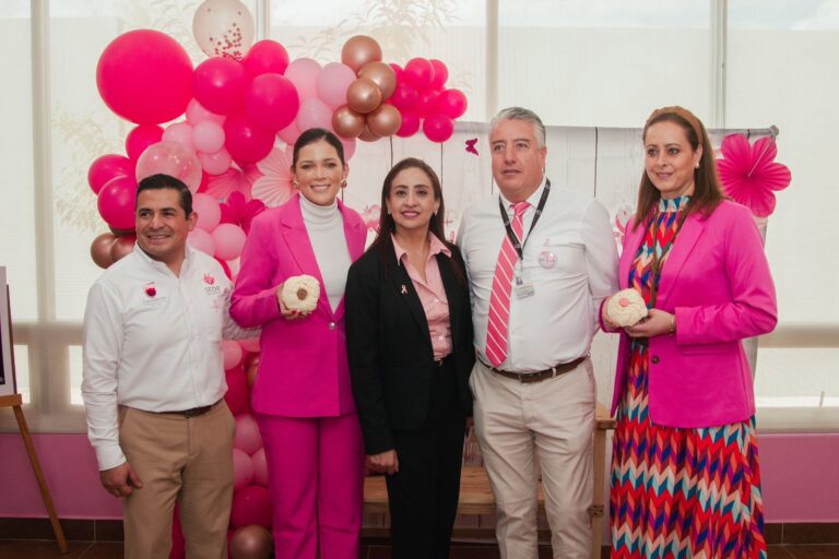 Conmemoran Día de Lucha contra Cáncer de Mama en Guadalupe