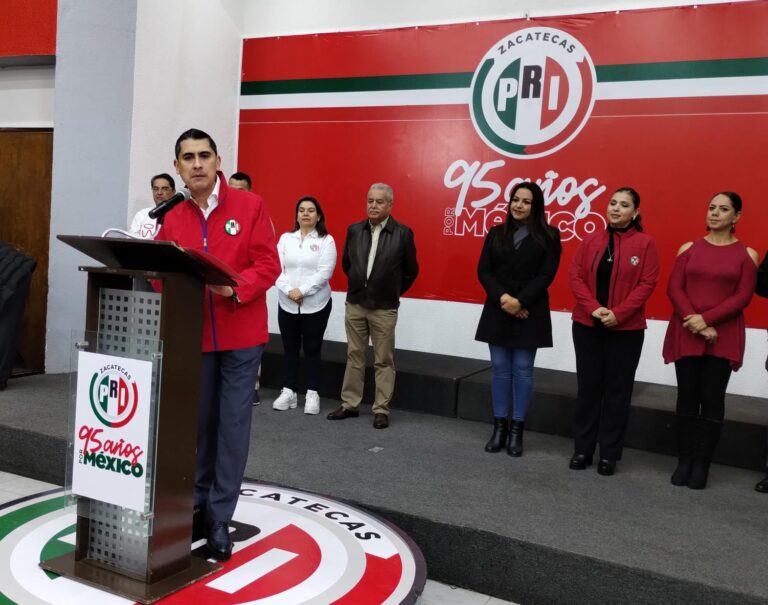 “El PRI no se dobla”: Peña