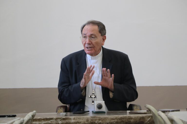 Llama obispo a tener una vida con propósito