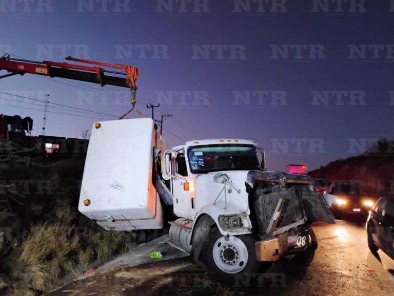 Accidente vehicular sobre carretera federal 45 deja un lesionado
