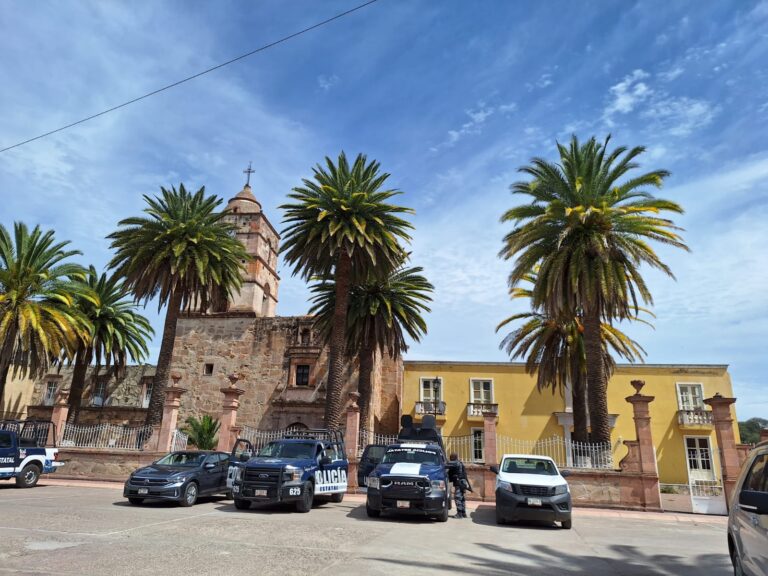 Buscan a exalcaldesa y extesorero de Apulco por enriquecimiento ilícito