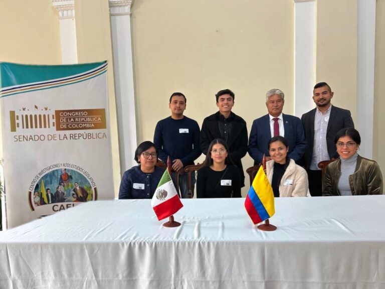 Destaca estudiante de la UAZ en Colombia