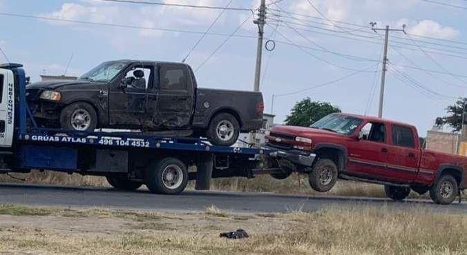 Encuentran dos cuerpos entre comunidades de Pinos