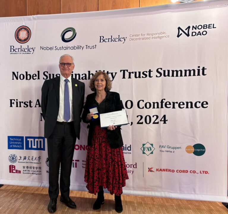 Entregan medalla Nobel Sustainability Trust a Sheinbaum