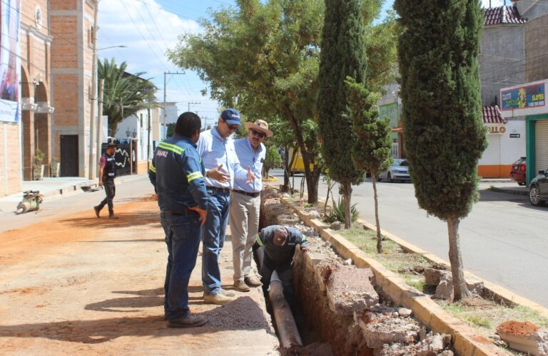 Restaura JIAPAZ tubería en La Condesa