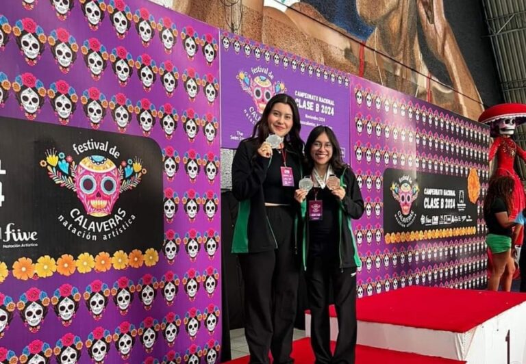Zacatecanas medallistas en Nado Artístico