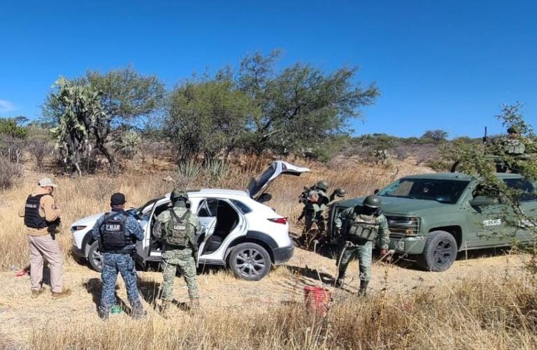 Aseguran armas y explosivos en Villanueva