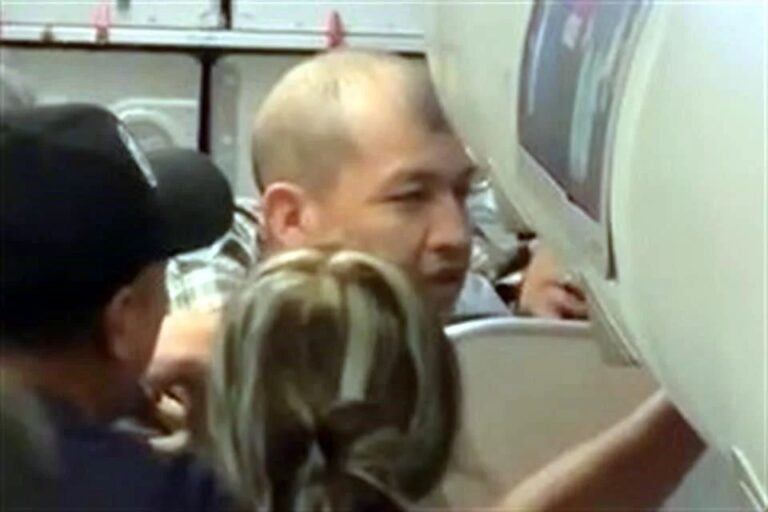 ‘Fue un acto de terrorismo’, dice pasajero de vuelo 3041