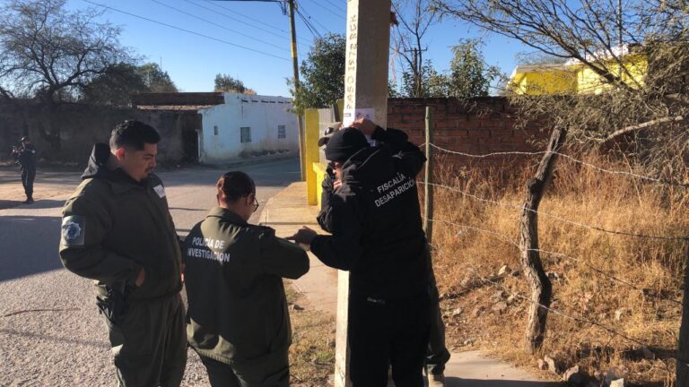 Pegan cédulas de búsqueda en municipios de Zacatecas y SLP
