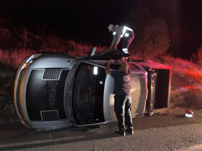 Sufre volcadura en carretera estatal 11: sale ileso
