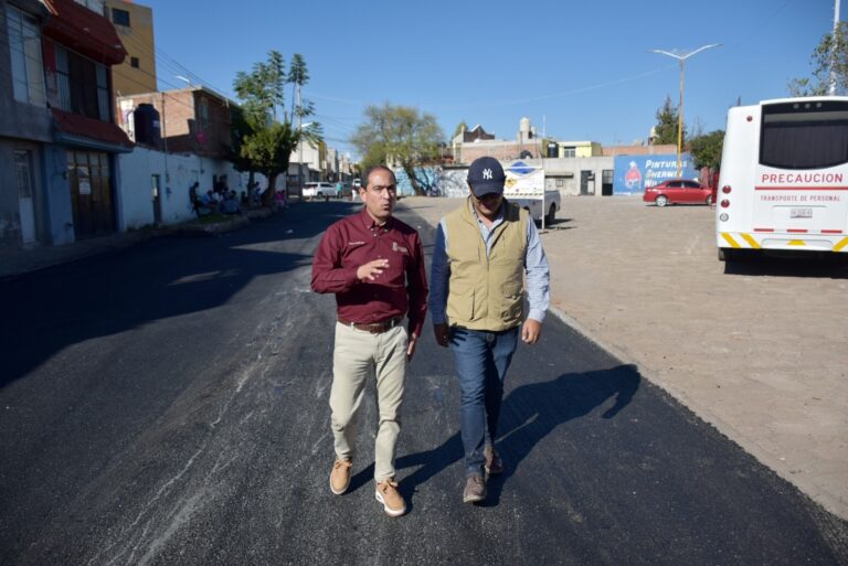 Supervisa José Saldívar trabajos de reencarpetamiento