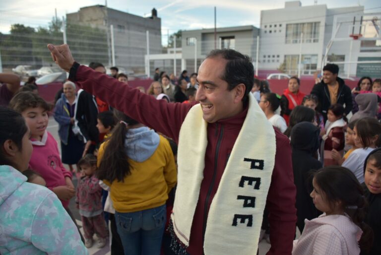 Lleva Pepe Saldívar un mensaje de amor a través de las «Posadas por los Valores»